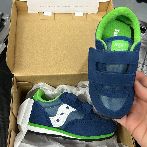 SAUCONY Baby Jazz Double Strap kids Sneakers NWT size 4 - Picture 2 of 5